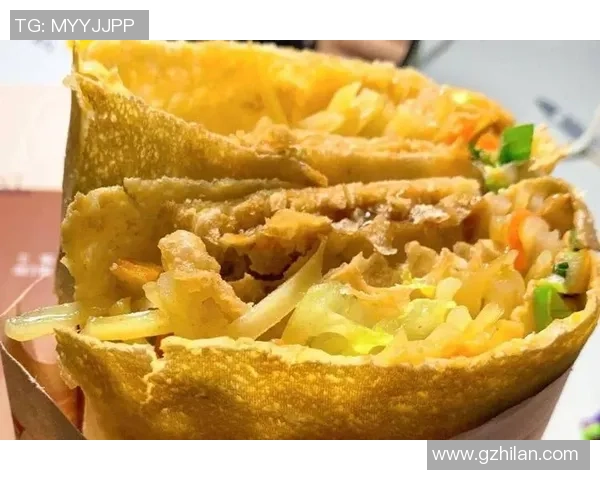 足球巨星相聚火锅店热闹开涮大快朵颐尽显豪爽与兄弟情谊